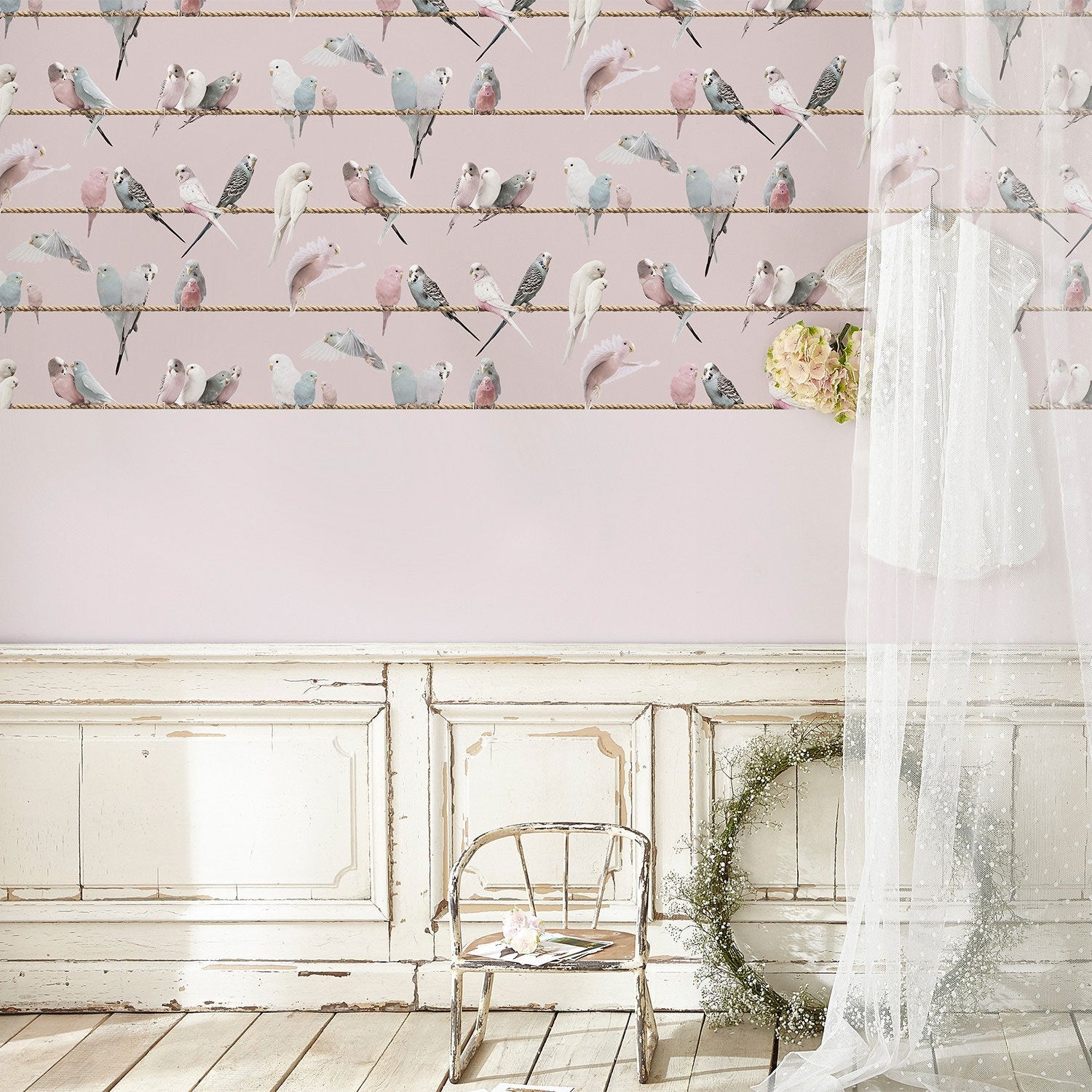Tapete, "Lovebirds, rose" von Koziel aus Frankreich