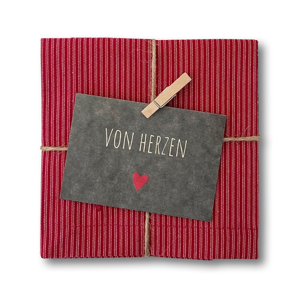 Herztuch mit Geschenkkärtchen von Herzen